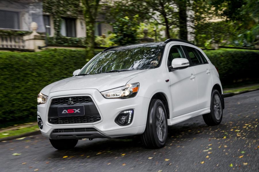  Mitsubishi ASX-S 2016 года  (фото 4 из 11)